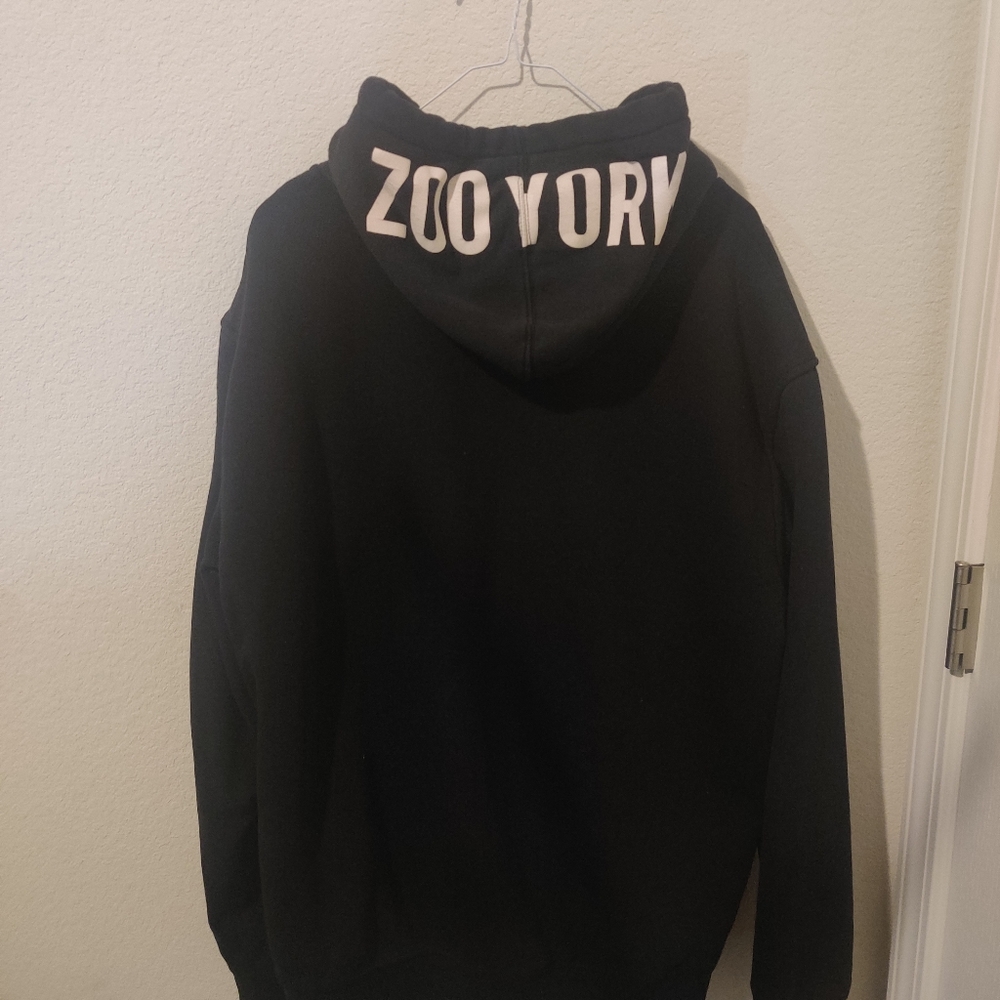 Zoo York fall wear large